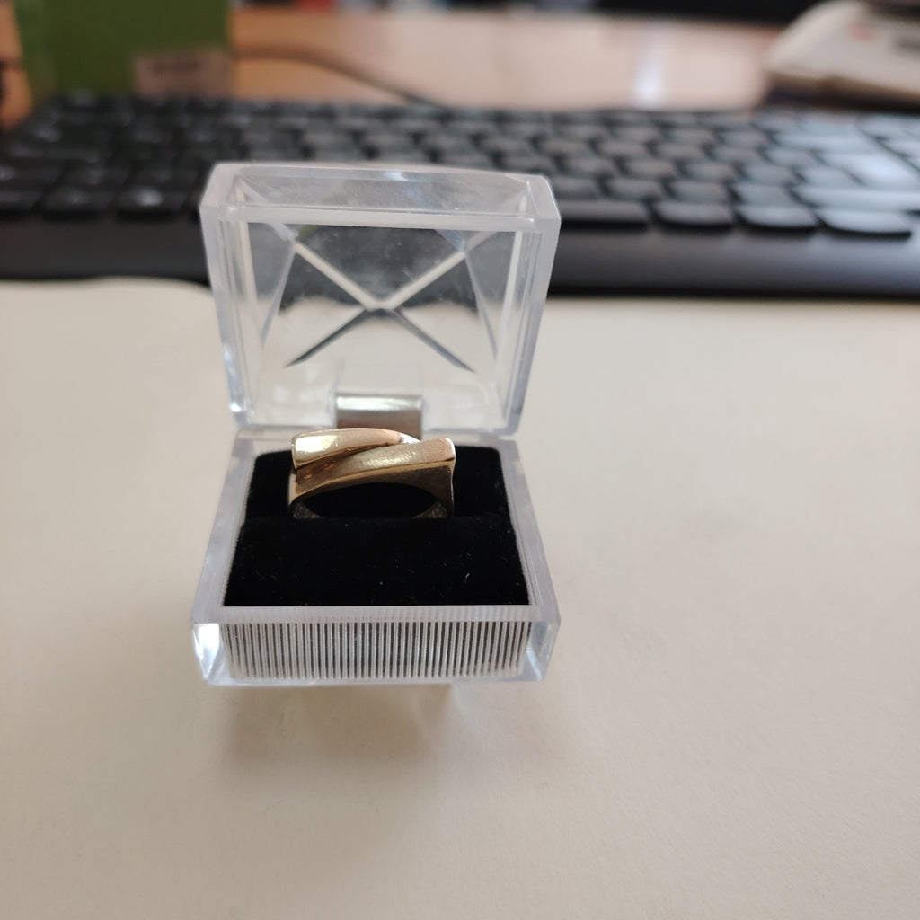 ANILLITO ORO 10 K 2.8 GRMS (SEMINUEVO)