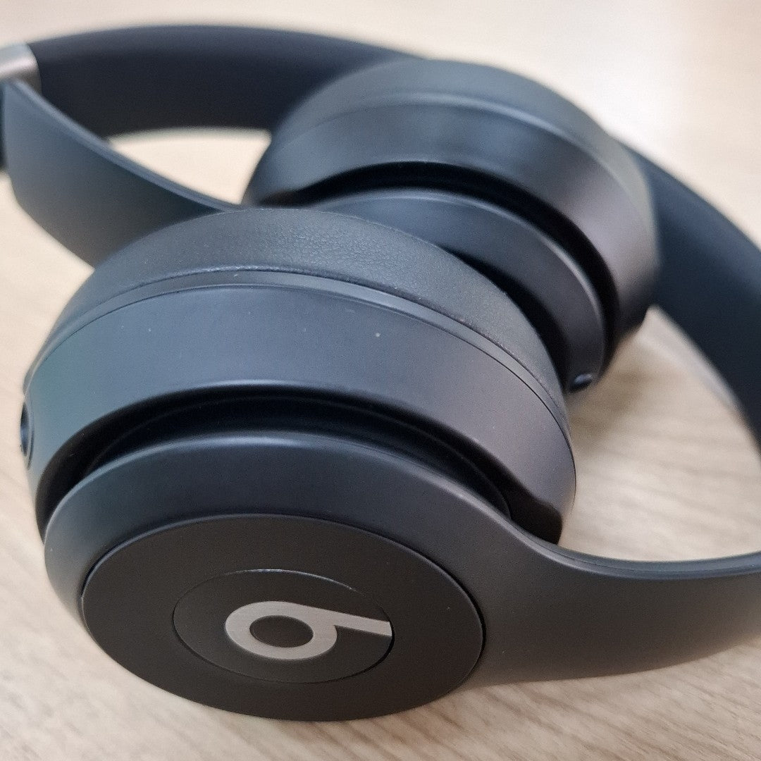 AUDIFONOS BEATS SOLO 4 INALAMBRICO ON EAR (SEMINUEVO)