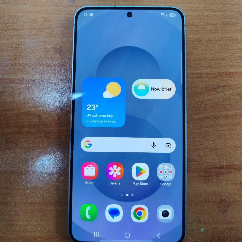 CELULAR SAMSUNG GALAXY S25 SM-S931B (2025) 256 GB 12 GB RAM (SEMINUEVO)