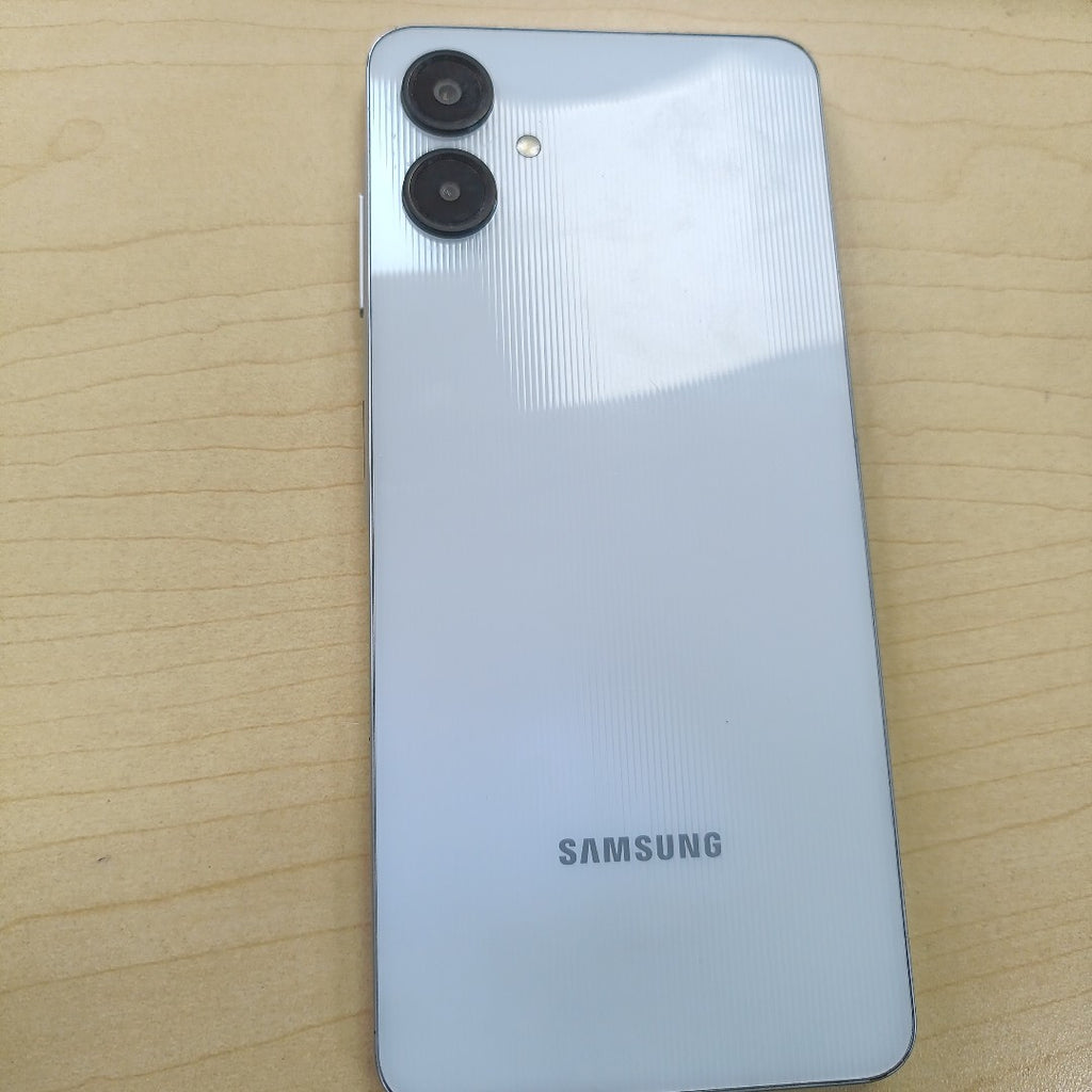 CELULAR SAMSUNG GALAXY A06 SM-A065M (2024) 64 GB 4 GB RAM (SEMINUEVO)
