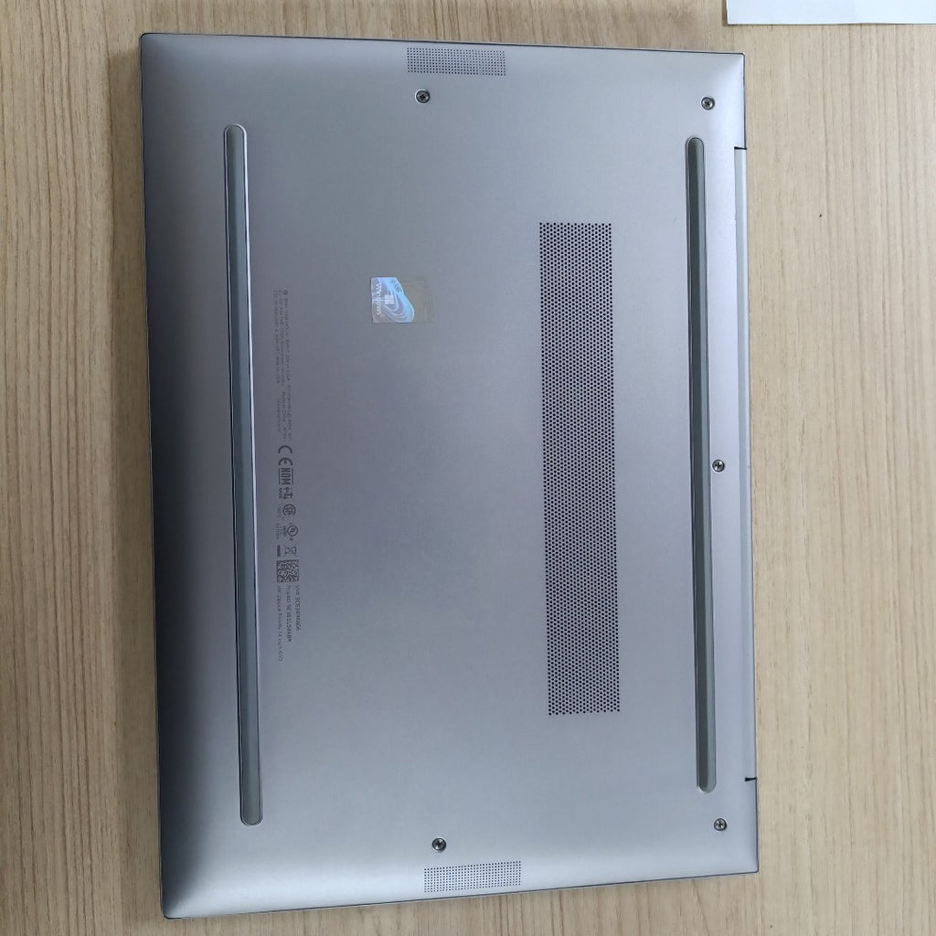 LAPTOP HP ZBOOK FIREFLY 14 G10 (2024) 256 GB SSD 16 GB RAM (SEMINUEVO)