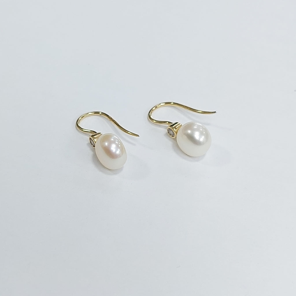 ARETES PAR ORO 14 K 2.4 GRMS (SEMINUEVO)