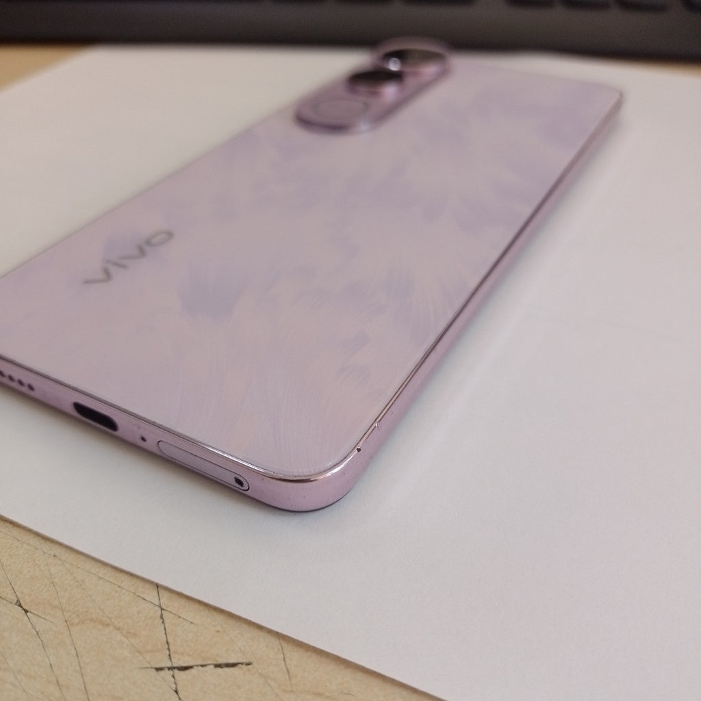 CELULAR VIVO V50 LITE V2441 (2025) 256 GB 8 GB RAM (SEMINUEVO)