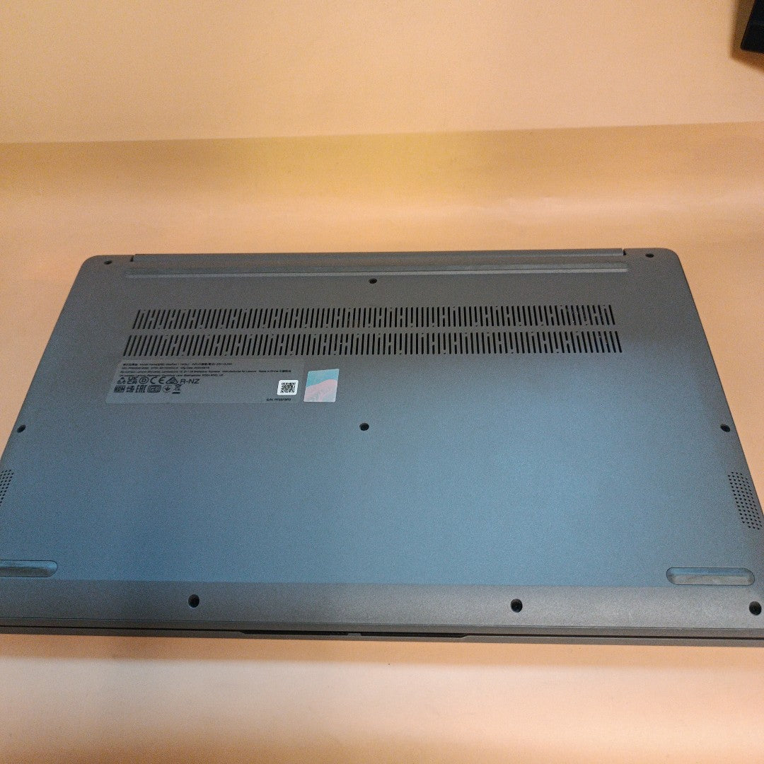 LAPTOP LENOVO IDEAPAD 1 15IGL7 (2024) 256 GB SSD 8 GB RAM (SEMINUEVO)