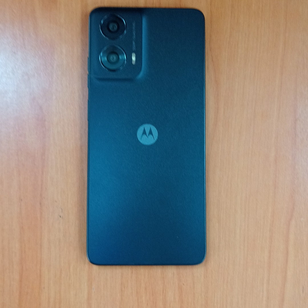 CELULAR MOTOROLA MOTO G24 XT2423-1 (2024) 256 GB 4 GB RAM (SEMINUEVO)