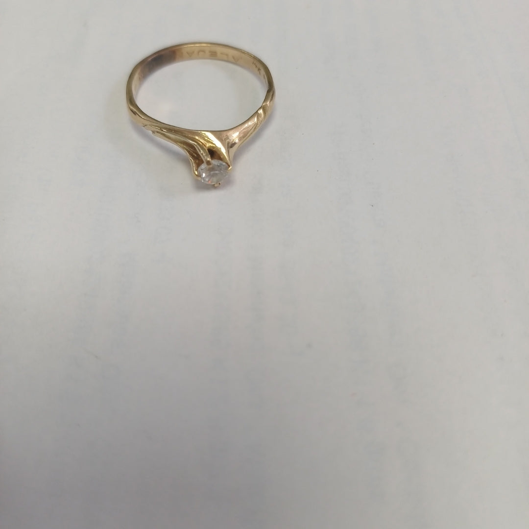 SOLITARIO ORO 14 K 2.8 GRMS (SEMINUEVO)