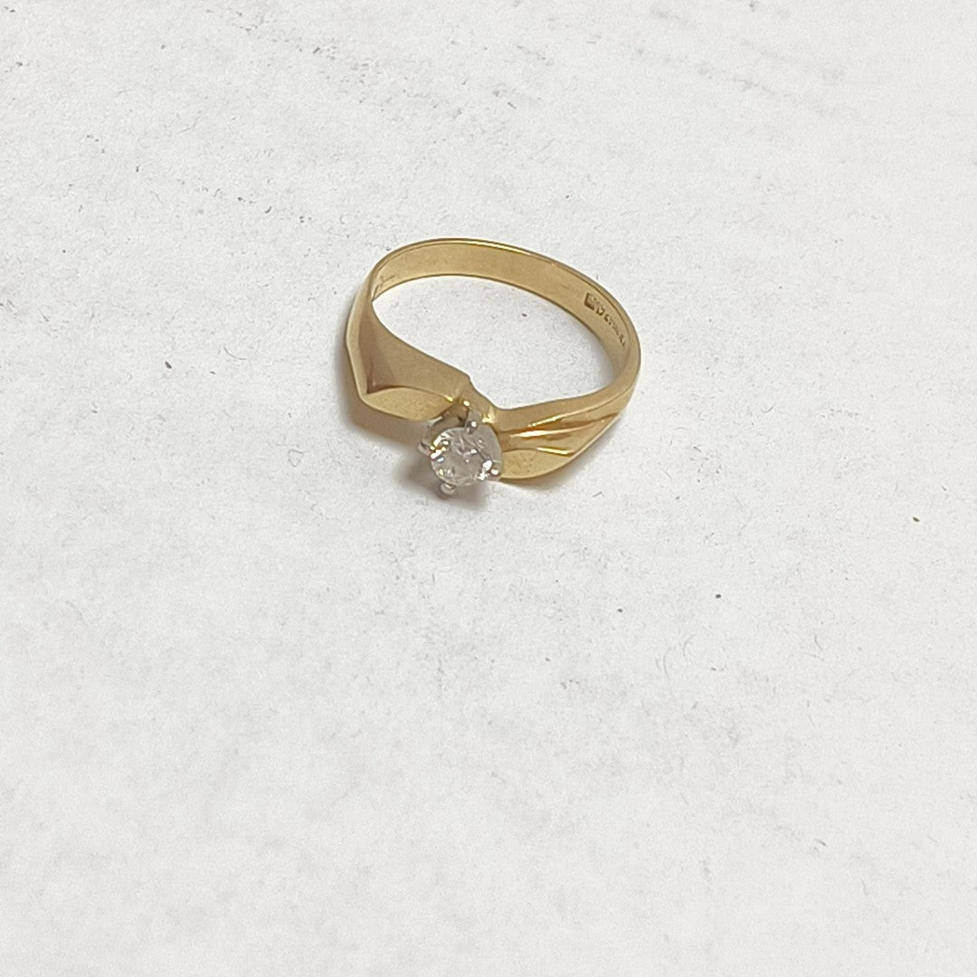 SOLITARIO ORO 14 K 3.9 GRMS (SEMINUEVO)