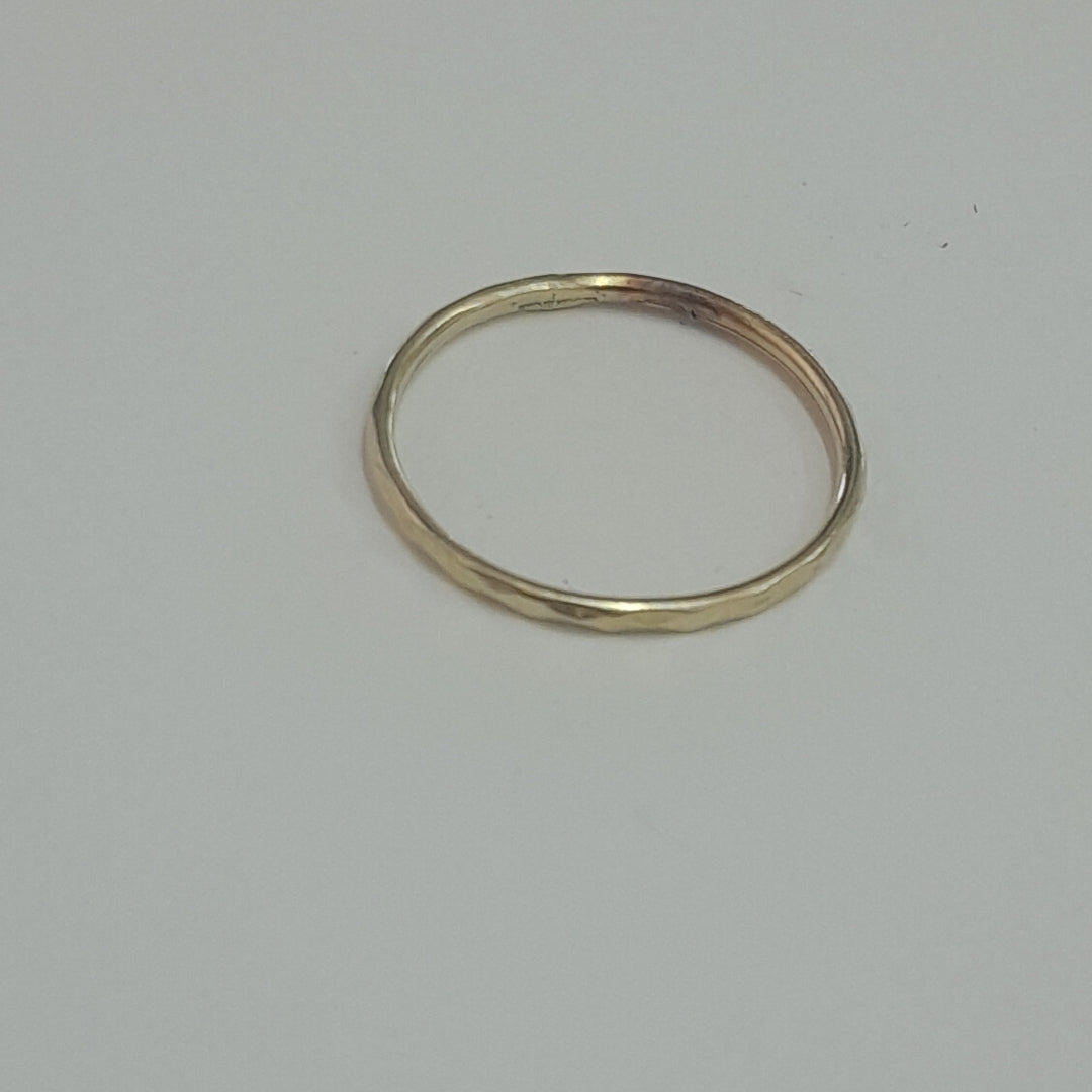ANILLITO ORO 8 K 0,40 GRMS (SEMINUEVO)