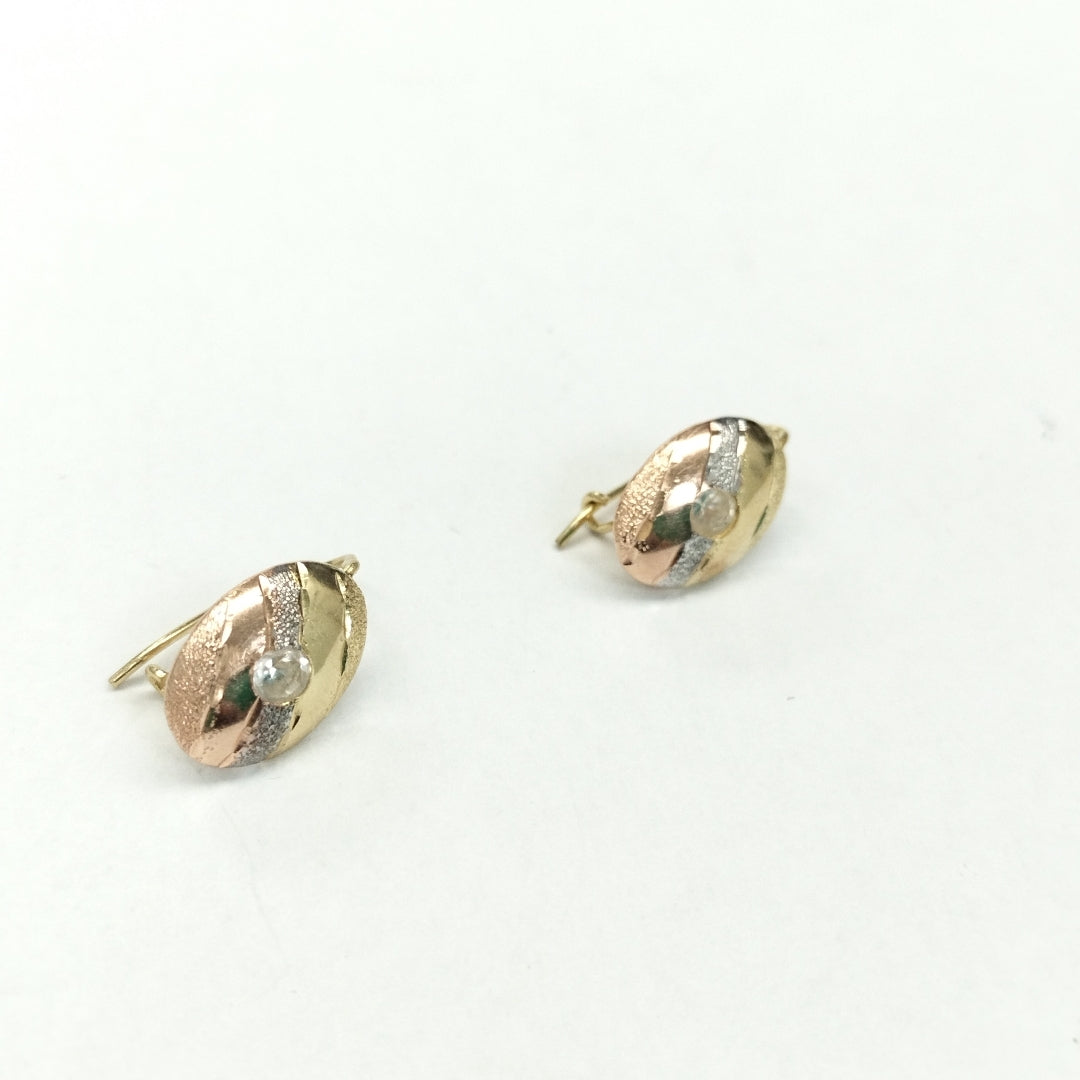 ARETES PAR ORO COMBINADO 14 K 1.2 GRMS (SEMINUEVO)
