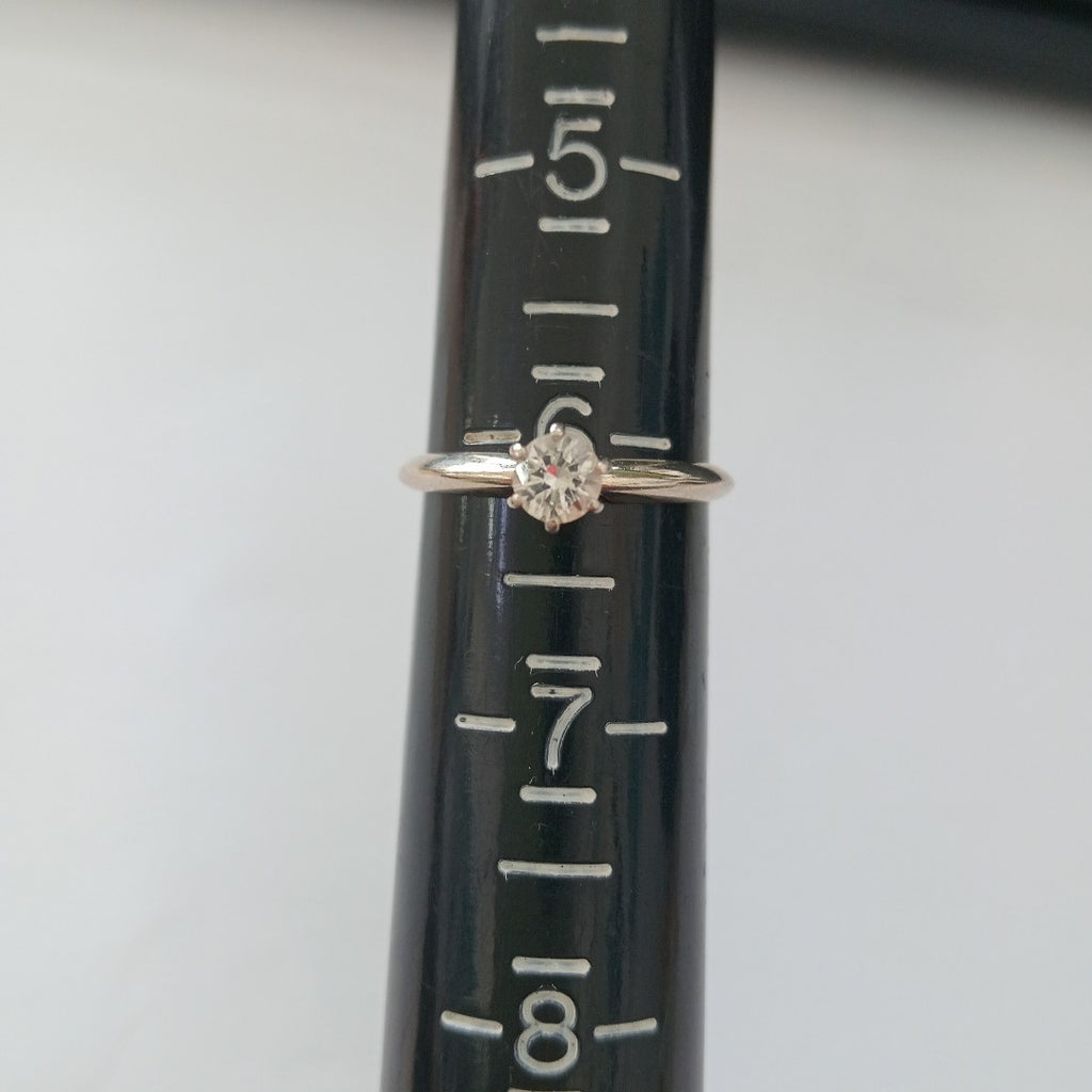 ANILLITO ORO BLANCO 14 K 1.8 GRMS (SEMINUEVO)