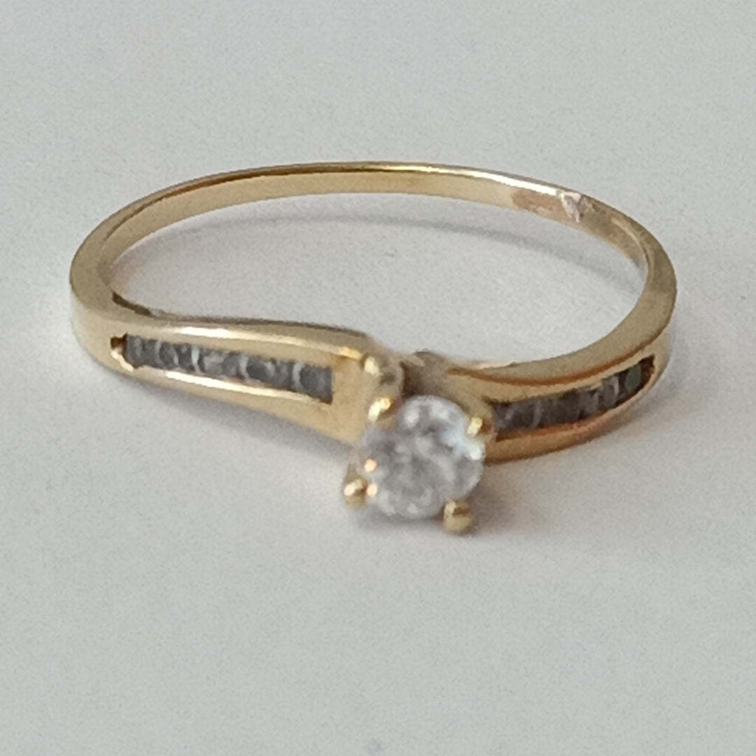 SOLITARIO ORO 14 K 1,60 GRMS (SEMINUEVO)