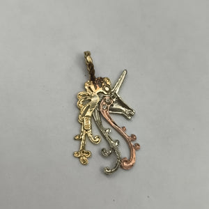 DIJE ORO COMBINADO 14 K 2 GRMS (SEMINUEVO)