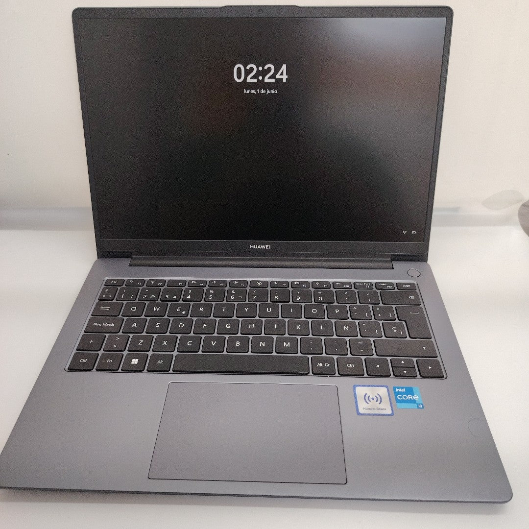 LAPTOP HUAWEI MATEBOOK D14 MDF-X (2024) 256 GB 8 GB RAM (SEMINUEVO)