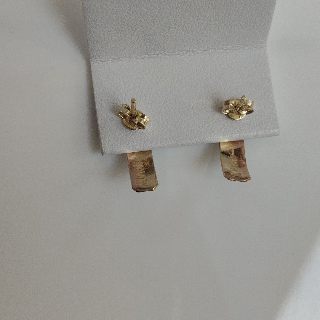 ARETES PAR ORO COMBINADO 14 K 1.2 GRMS (SEMINUEVO)