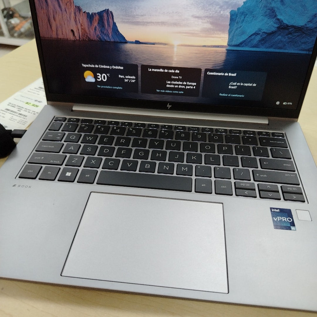 LAPTOP HP ZBOOK FIREFLY 14 G10 (2024) 256 GB SSD 16 GB RAM (SEMINUEVO)