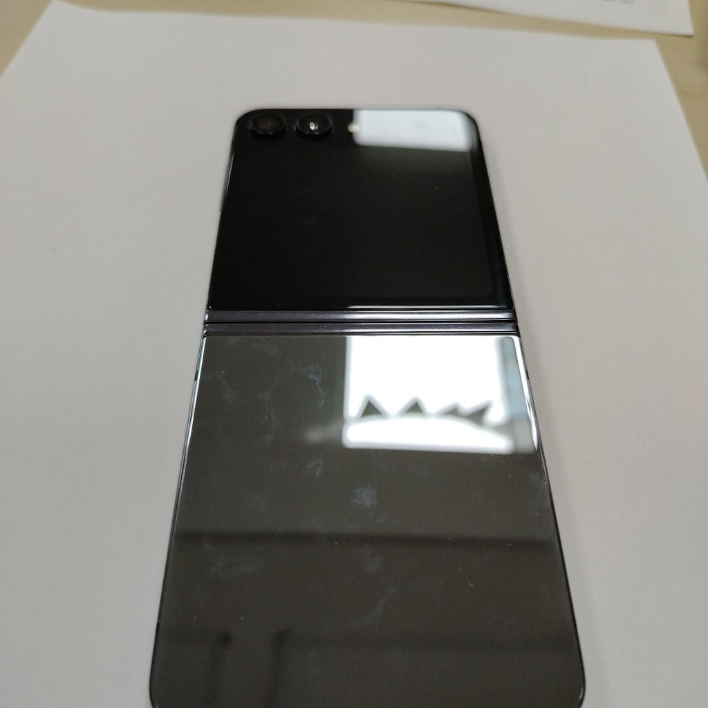 CELULAR SAMSUNG GALAXY Z FLIP 5 SM-F731U1 (2023) 256 GB 8 GB RAM (SEMINUEVO)