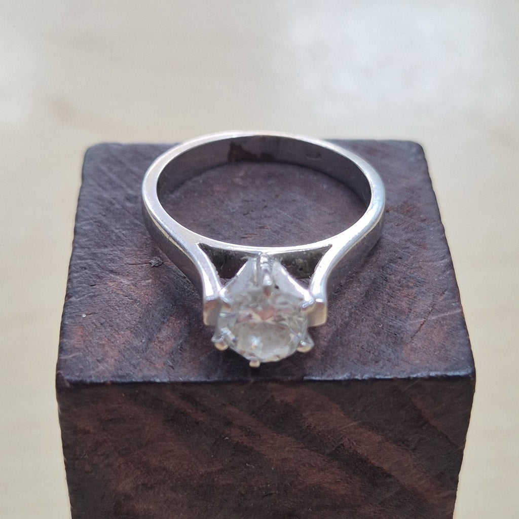 ANILLO ORO BLANCO 10 K 3,60 GRMS (SEMINUEVO)