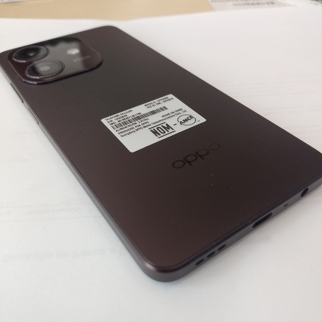 CELULAR OPPO A40 CPH2669 (2024) 256 GB 4 GB RAM (SEMINUEVO)
