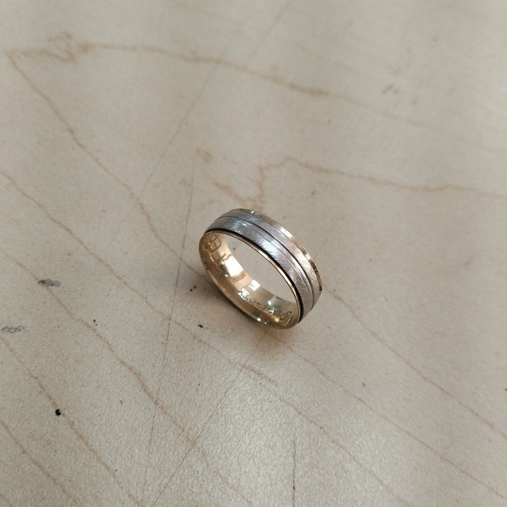 ARGOLLA ORO COMBINADO 14 K 2.7 GRMS (SEMINUEVO)