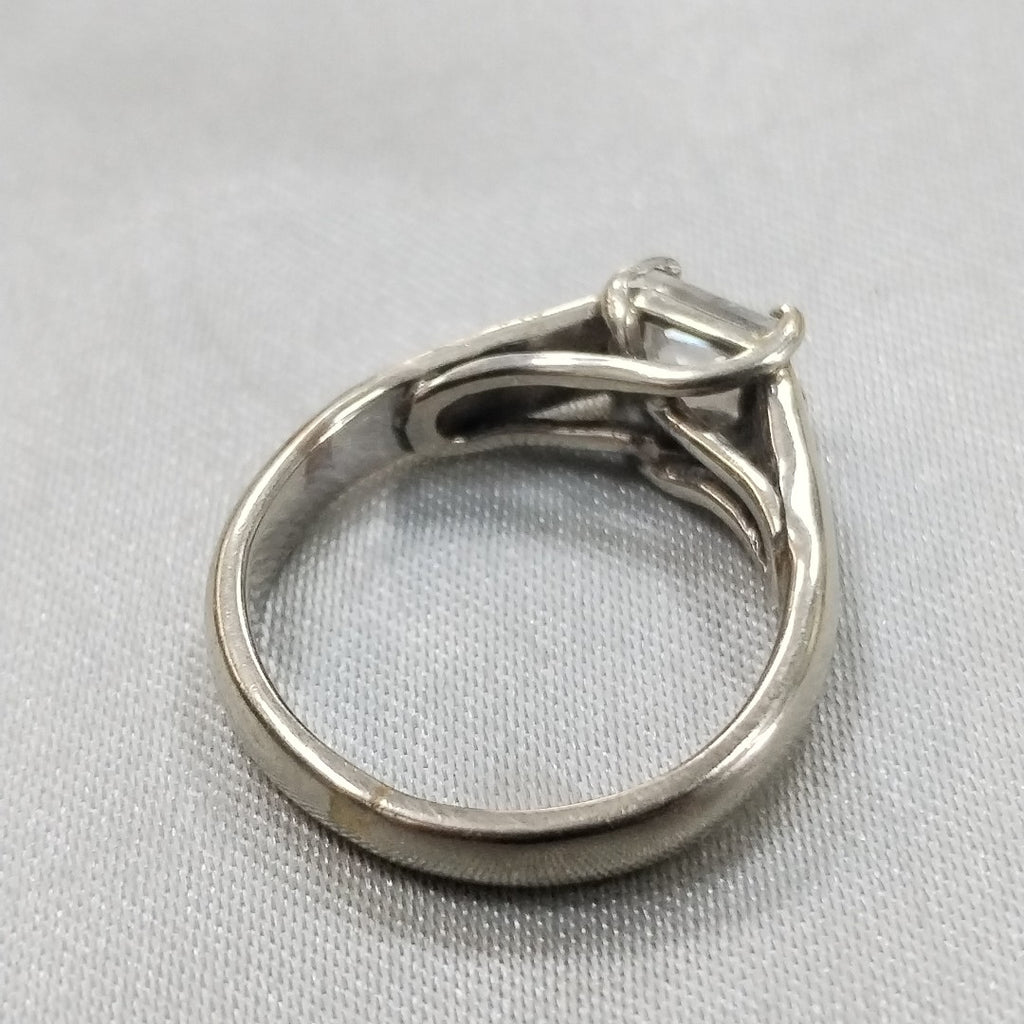 ANILLITO ORO BLANCO 14 K 3.4 GRMS (SEMINUEVO)