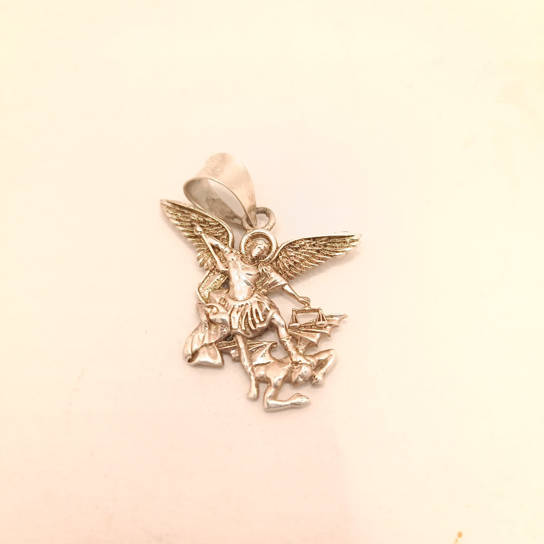 DIJE PLATA 3.8 GRMS (SEMINUEVO)