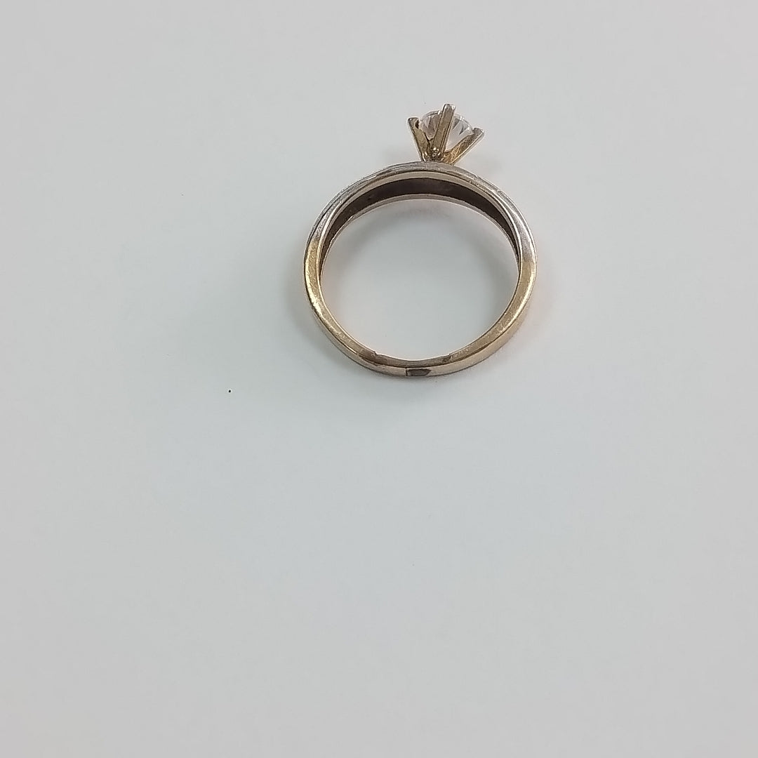 SOLITARIO ORO 14 K 2.8 GRMS (SEMINUEVO)