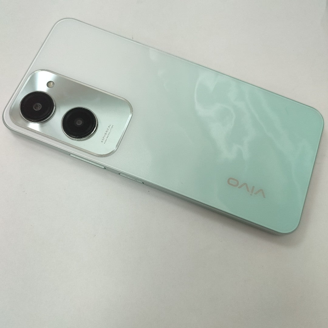 CELULAR VIVO Y18 V2333 256 GB 8 GB RAM (SEMINUEVO)