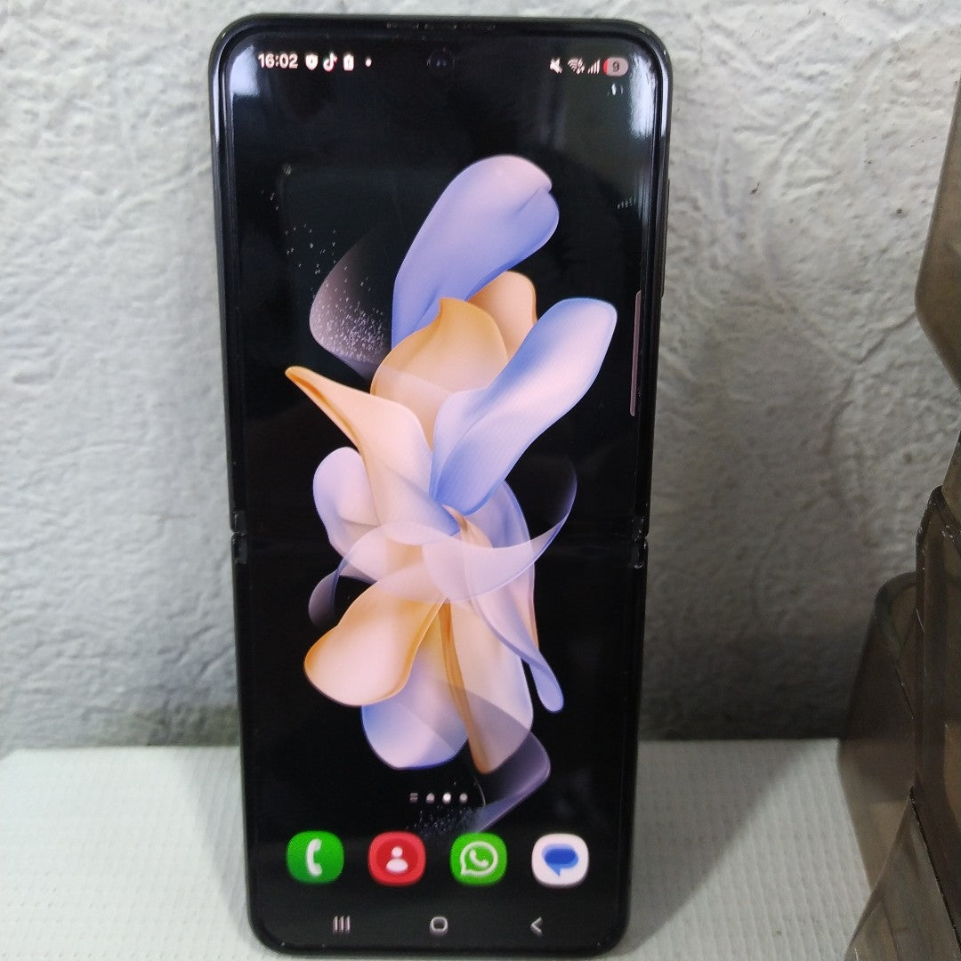 CELULAR SAMSUNG GALAXY Z FLIP4 SM-F721B 256 GB 8 GB RAM (SEMINUEVO)