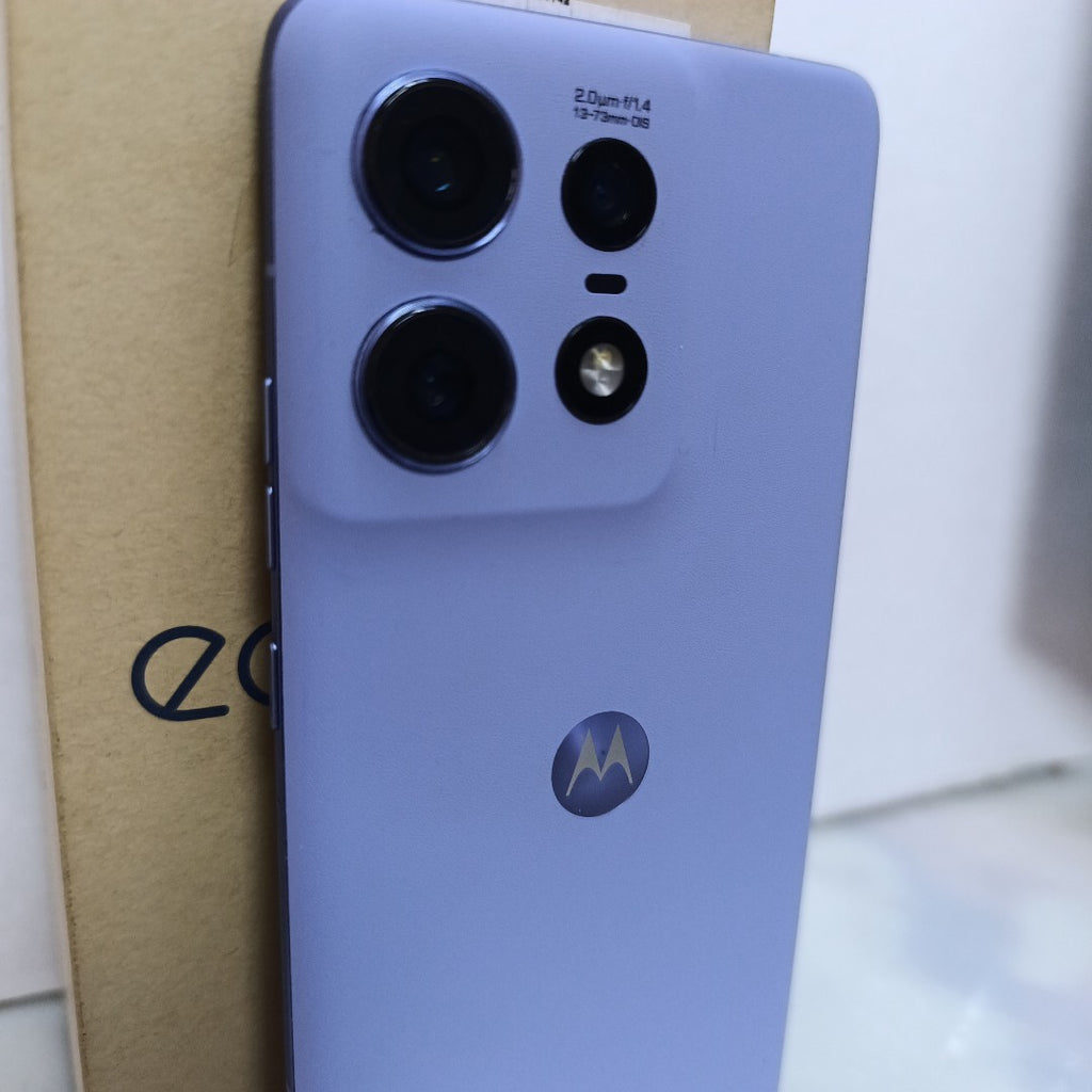 CELULAR MOTOROLA EDGE 50 PRO XT2403-2 (2024) 512 GB 12 GB RAM (SEMINUEVO)