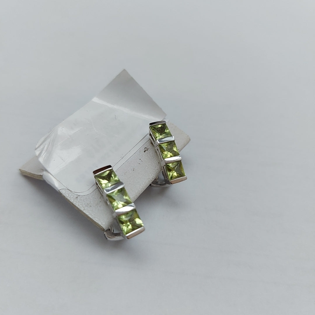 ARETES PAR ORO BLANCO 14 K 3.2 GRMS (SEMINUEVO)