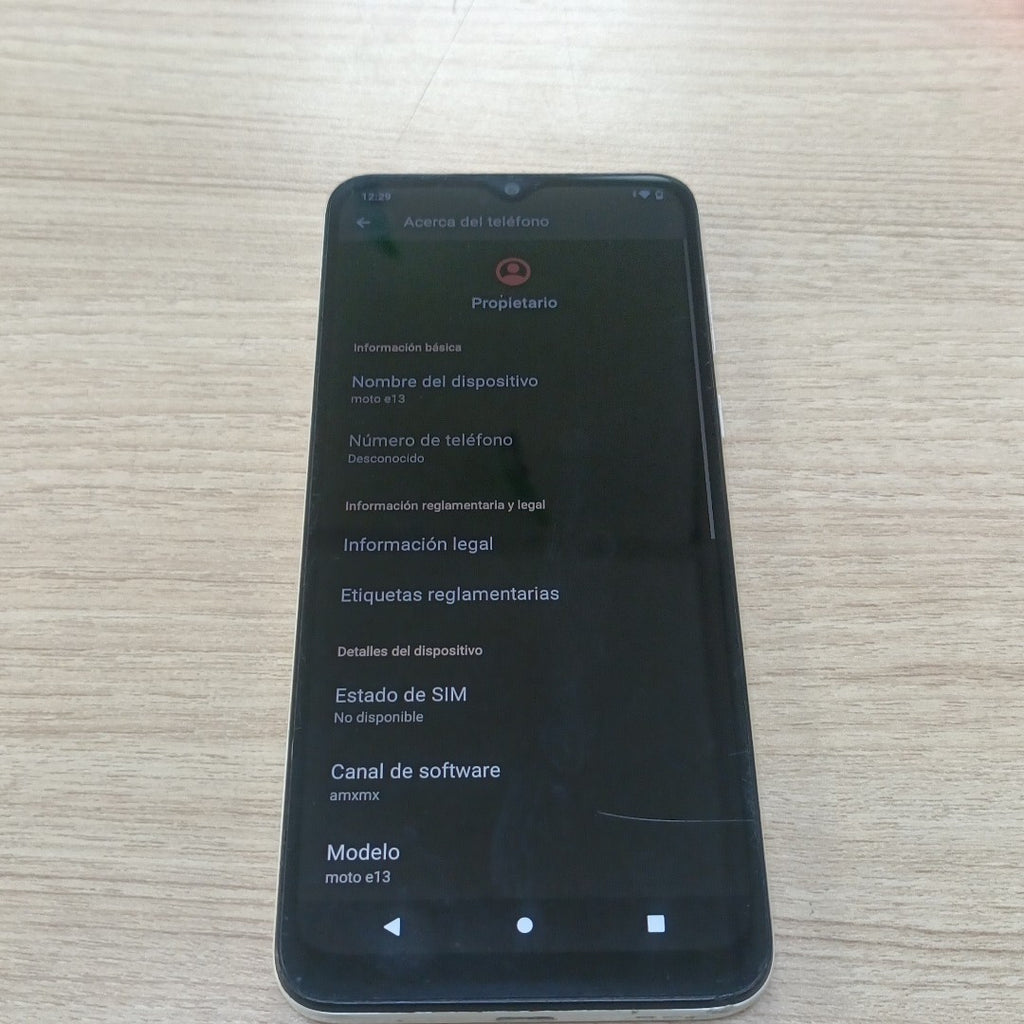 CELULAR MOTOROLA MOTO E13 XT2345-2 64 GB 2 GB RAM (SEMINUEVO)