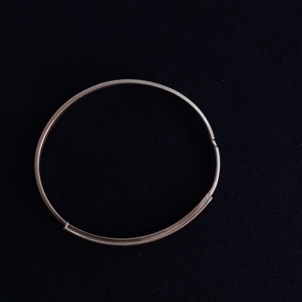 PULSERA RIGIDA ORO 10 K 4,00 GRMS (SEMINUEVO)