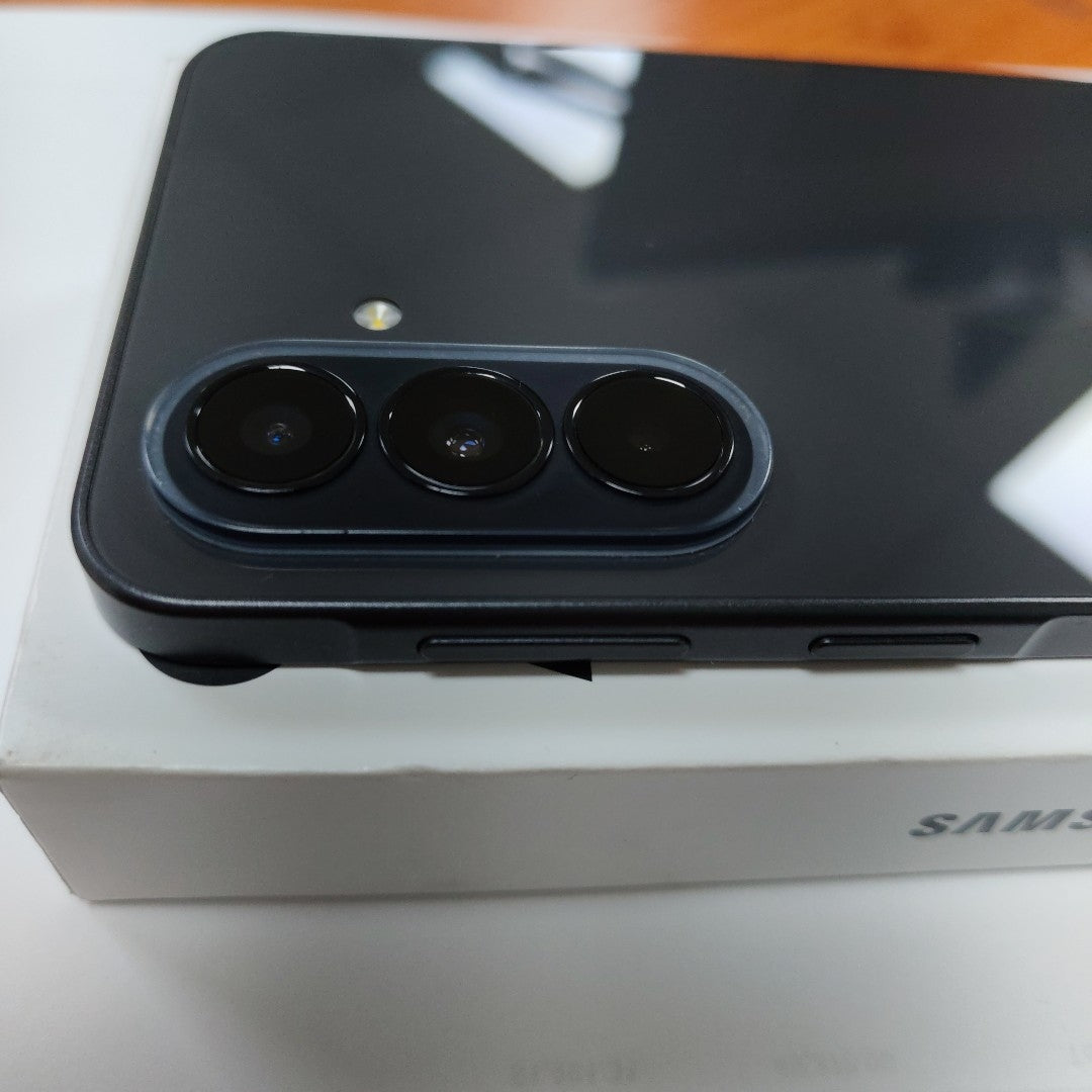 CELULAR SAMSUNG GALAXY A37 SM-A376B (2026) 256 GB 8 GB RAM (SEMINUEVO)