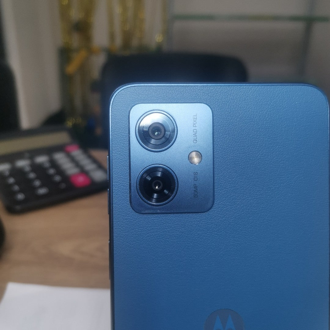 CELULAR MOTOROLA MOTO G54 5G XT2343-2 (2023) 256 GB 12 GB RAM (SEMINUEVO)