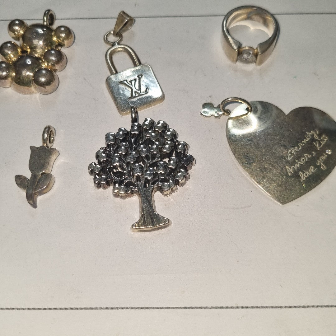 ANILLO, DIJE PLATA 42.8 GRMS (SEMINUEVO)