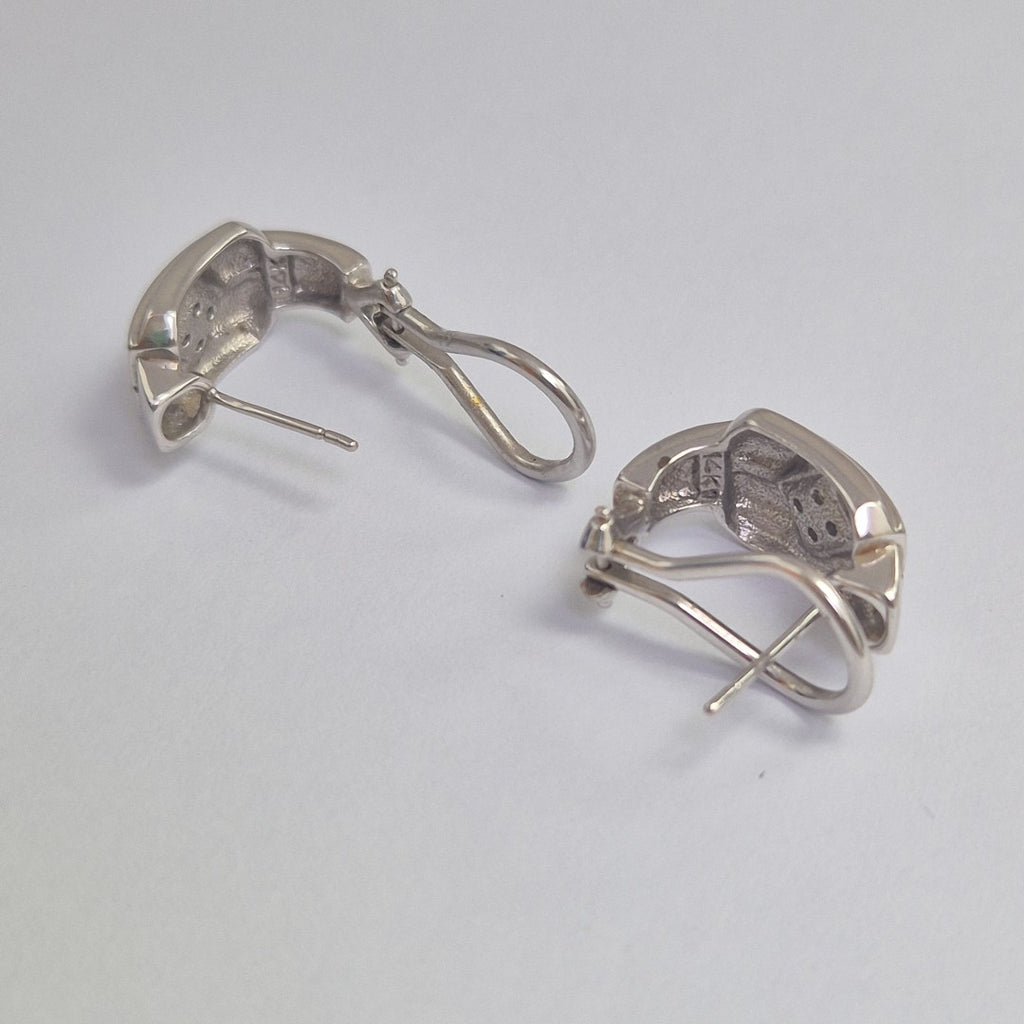 ARETES PAR ORO BLANCO 14 K 7,80 GRMS (SEMINUEVO)