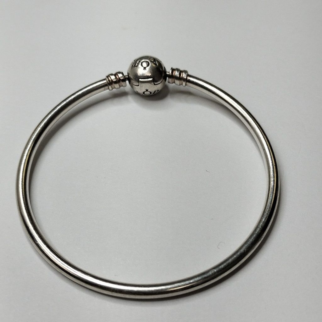 PULSERA RIGIDA PLATA 8.5 GRMS (SEMINUEVO)