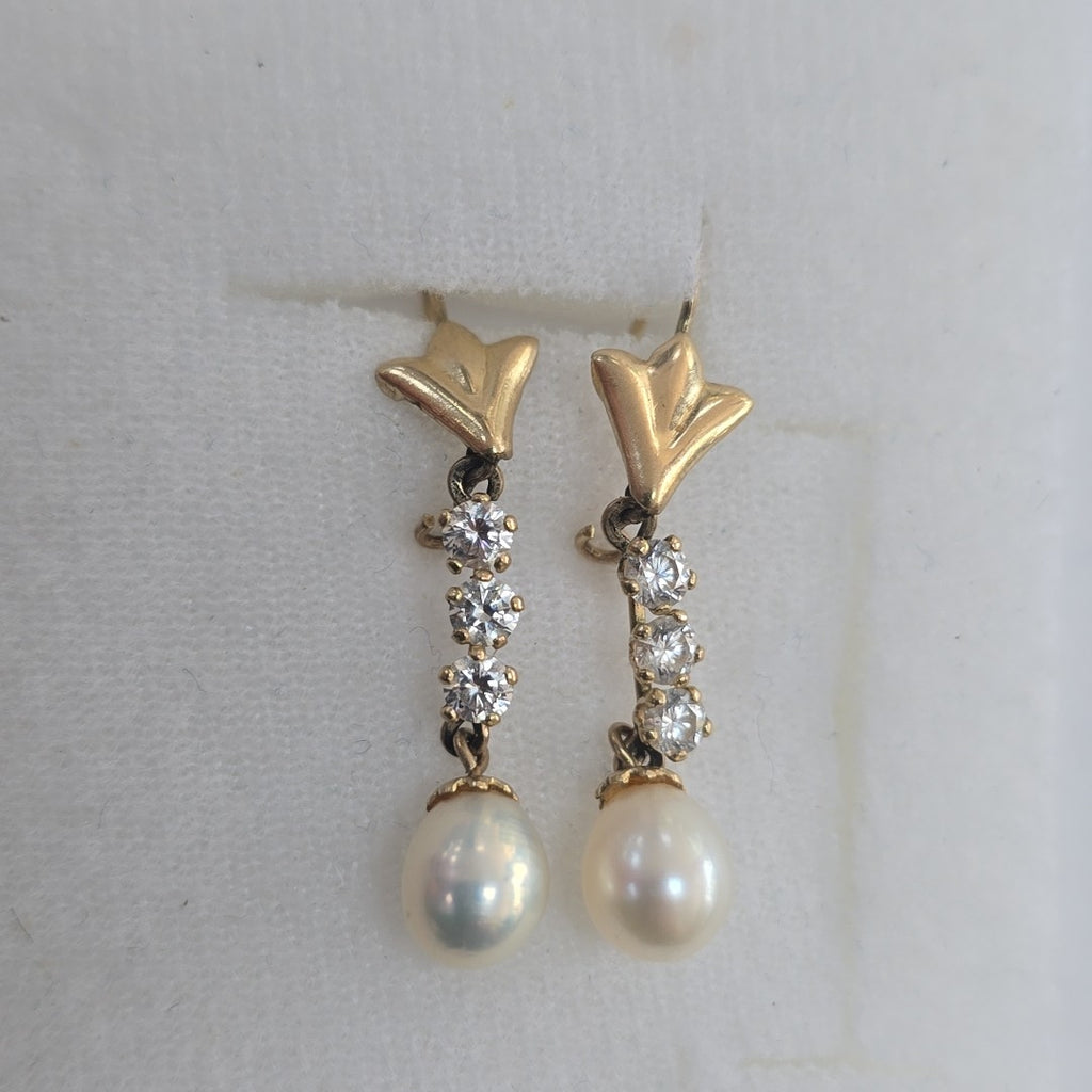 ARETES PAR ORO 8 K 2.1 GRMS (SEMINUEVO)