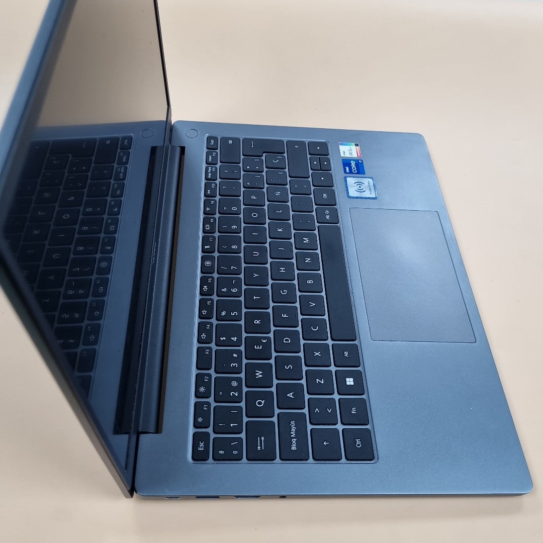 LAPTOP HUAWEI MATEBOOK D14 MDG-X (2023) 1 TB SSD 16 GB RAM (SEMINUEVO)