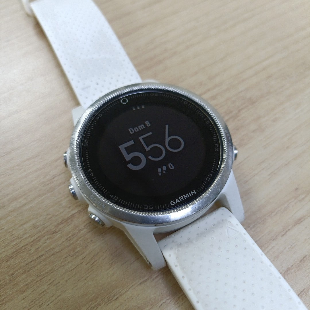 SMARTWATCH GARMIN FENIX 5S 42 MM GPS (SEMINUEVO)