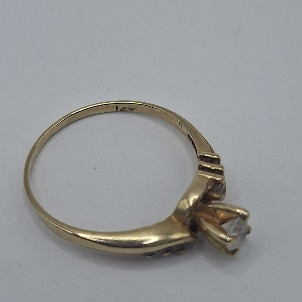 SOLITARIO ORO 14 K 1.7 GRMS (SEMINUEVO)