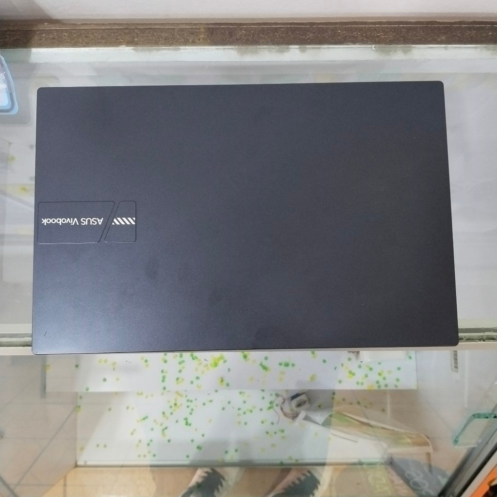 LAPTOP ASUS VIVOBOOK 15 X1504VA-NJ2536W (2025) 512 GB SSD 16 GB RAM (SEMINUEVO)
