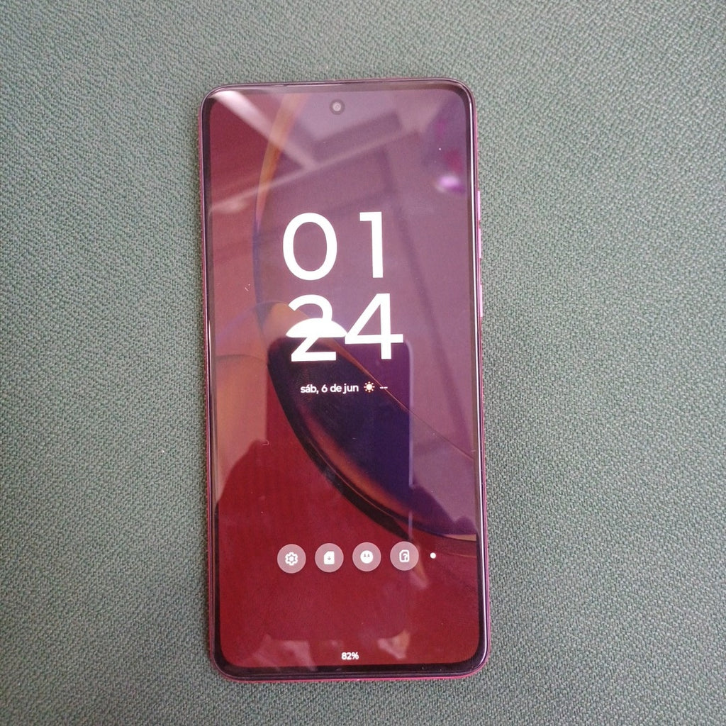 CELULAR MOTOROLA MOTO G84 XT2347-1 (2023) 256 GB 8 GB RAM (SEMINUEVO)