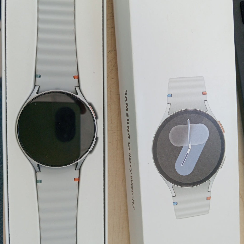 SMARTWATCH SAMSUNG GALAXY WATCH 7 SM-L310 44 MM GPS (SEMINUEVO)