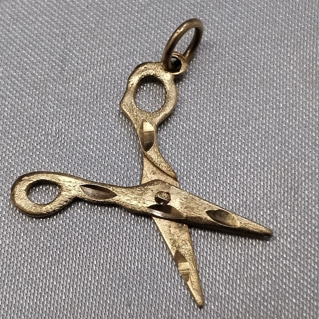DIJE ORO 14 K 0,90 GRMS (SEMINUEVO)