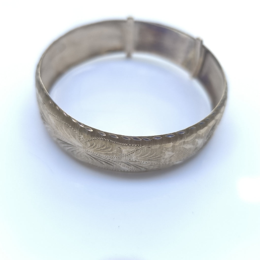PULSERA RIGIDA ORO 10 K 16,50 GRMS (SEMINUEVO)