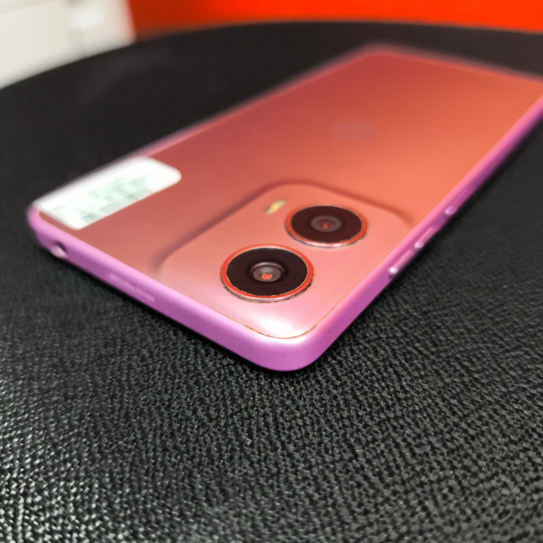 CELULAR MOTOROLA MOTO G24 XT2423-1 (2024) 256 GB 4 GB RAM (SEMINUEVO)