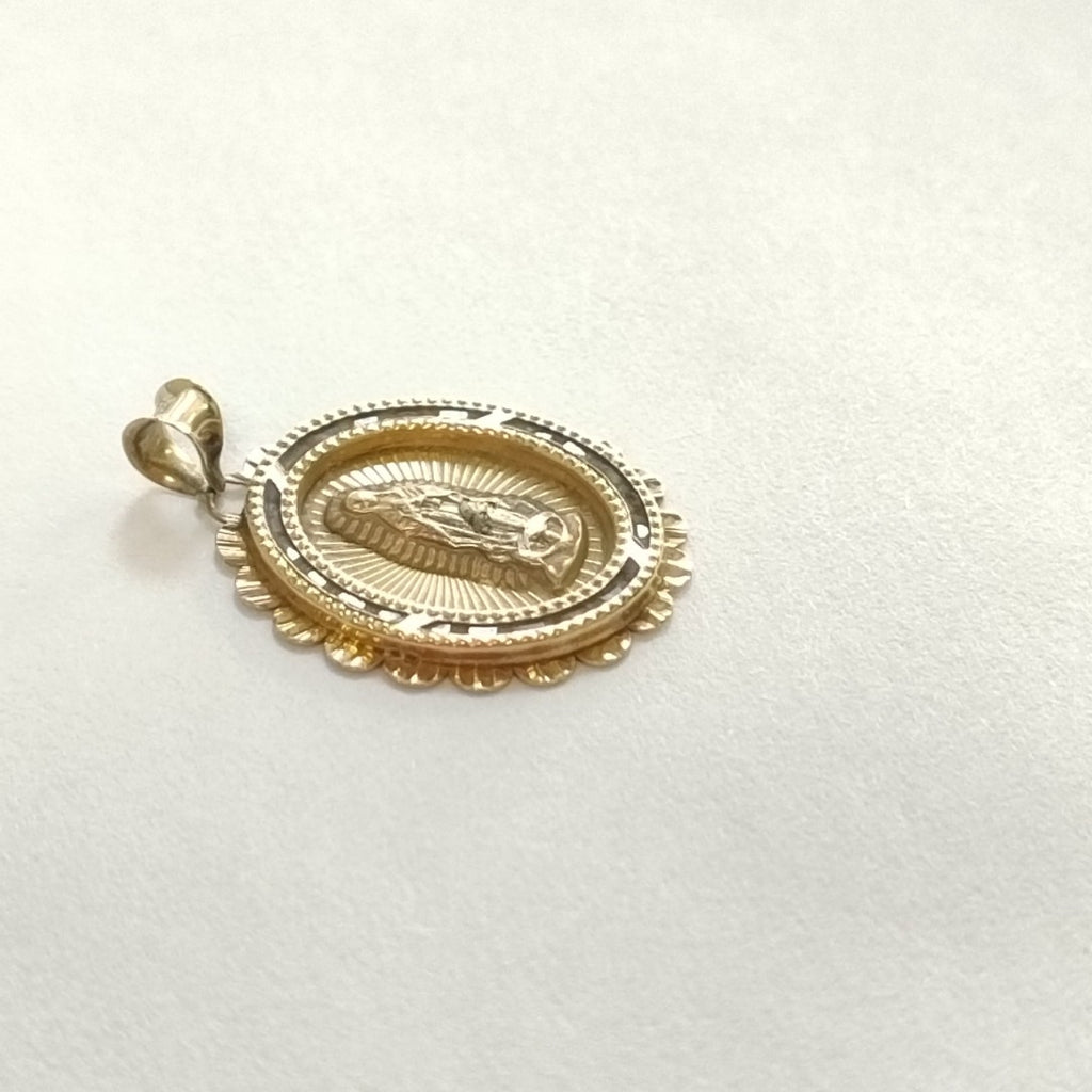MEDALLA RELIGIOSA ORO 10 K 1.9 GRMS (SEMINUEVO)