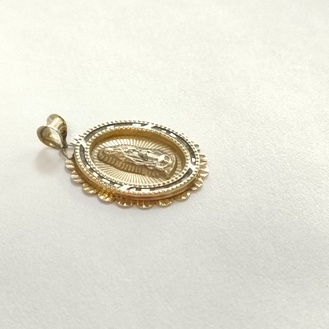 MEDALLA RELIGIOSA ORO 10 K 1.9 GRMS (SEMINUEVO)