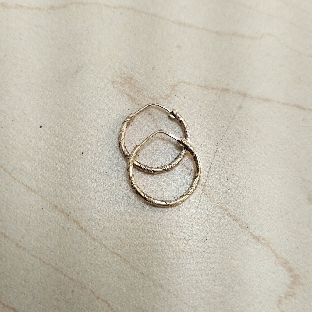 ARRACADAS PAR ORO 14 K 0.7 GRMS (SEMINUEVO)